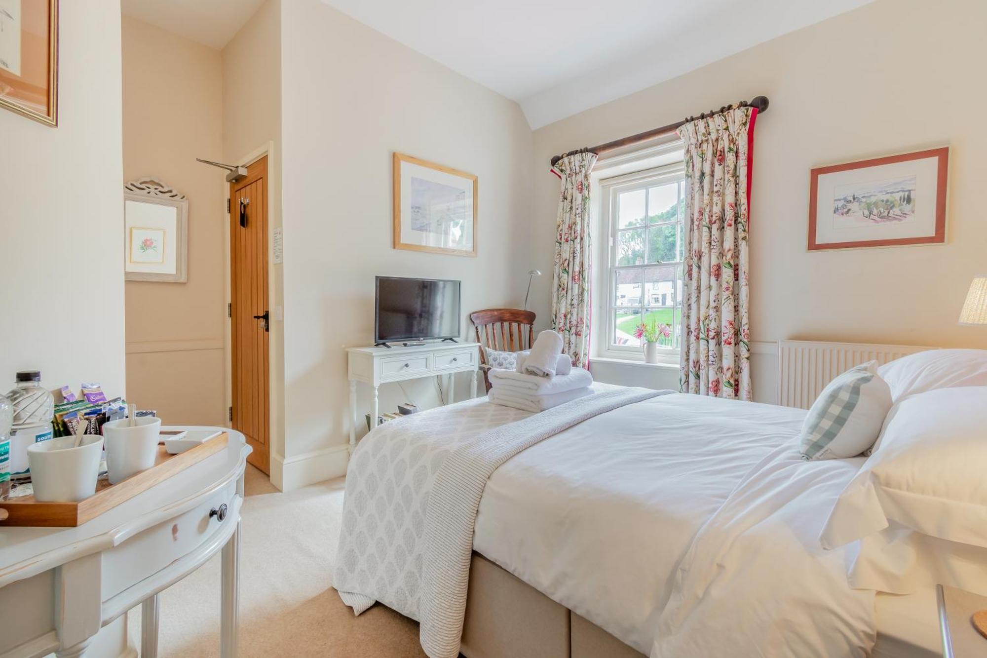 Tiger Inn - Elizabeth Eastdean Rom bilde
