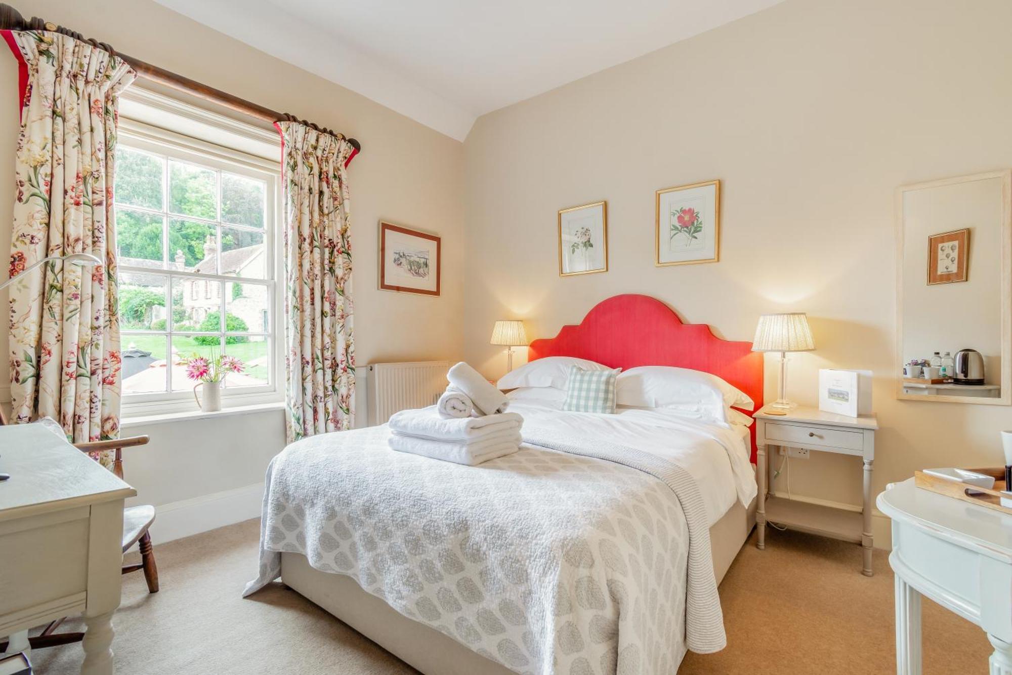 Tiger Inn - Elizabeth Eastdean Rom bilde